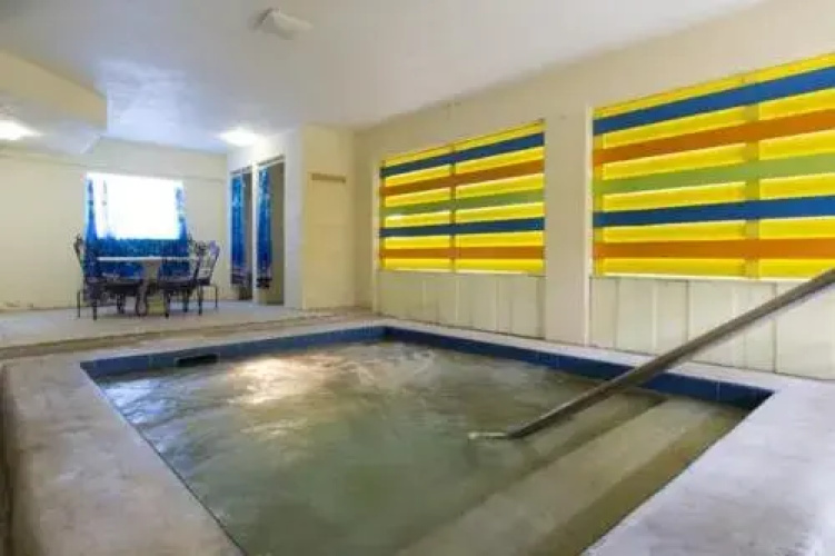 Beach House Resort 9