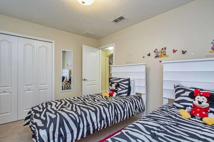 Paradise Palms 2936