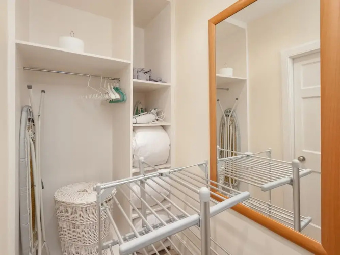 Rose Street Apartment