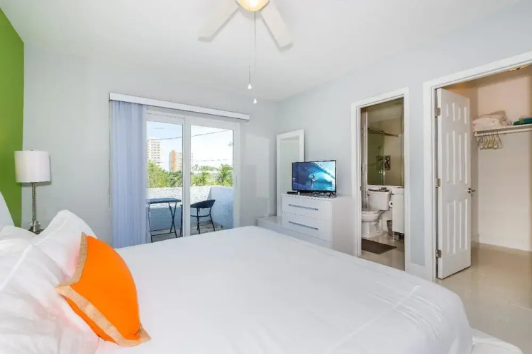 Affinity Riverside Five - Big Pool, Dock, Views, Walk To Beach