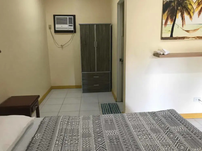 The Barefoot Alona Resort