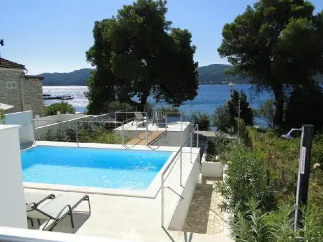 Villa Nelly