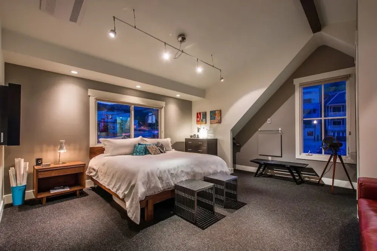 Modern Downtown Ski Cottage - 1 Br Home