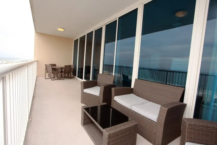 Sanibel 1202
