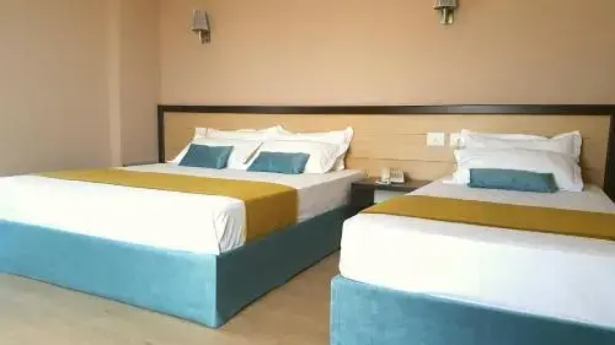 6 Milje Hotel