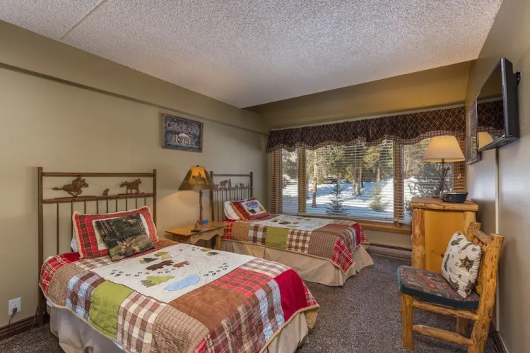 Decatur #1787 - 4 Br Condo
