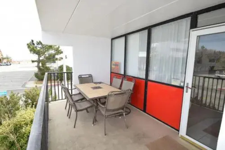 Starfish V 101 3 Br condo by RedAwning