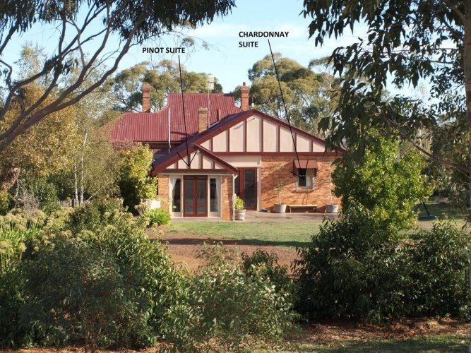 Pierrepoint Wines & Accommodation