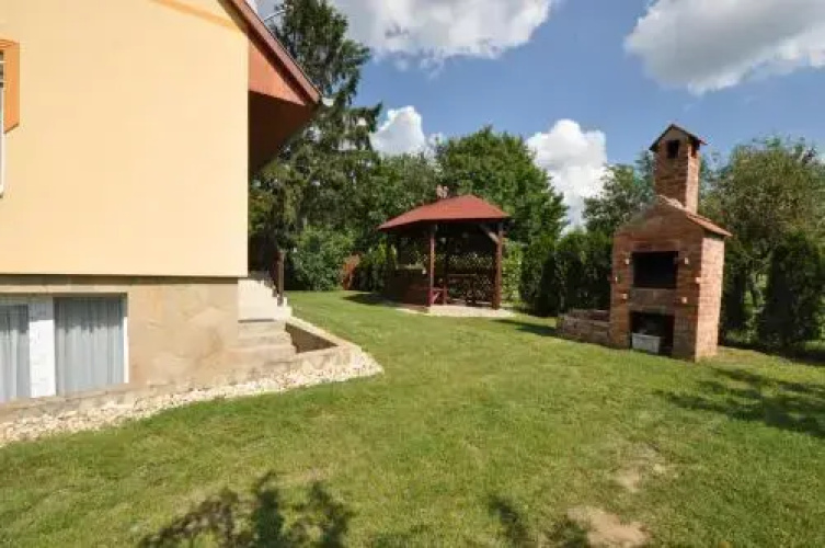 Veronika Apartman