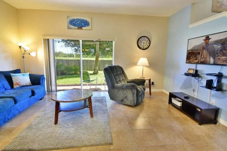 R570CA Adventure Time 4 Br villa by RedAwning
