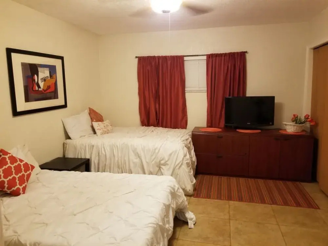 2Bed 2Bath Half Duplex Home