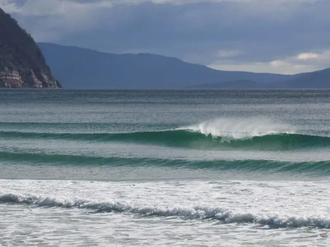 Beachbreaks Tasmania