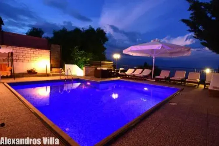 Alexandros Villa