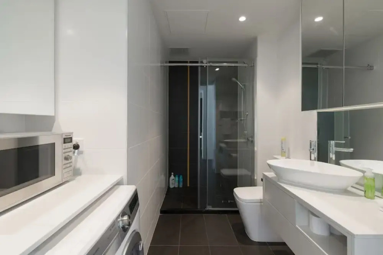 TherRich Walkerville apartment
