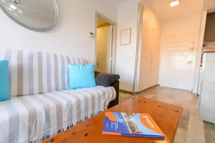 Apartamentos Benal Beach