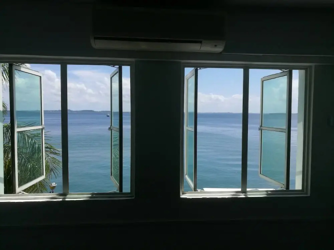 Oceanus Backpackers Hostel