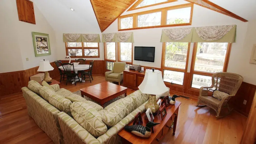 The Sandpiper - 5 Br Home
