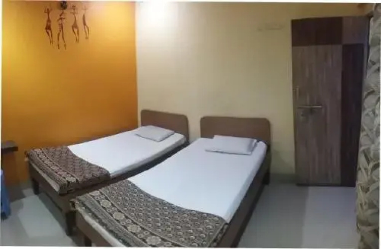 Hotel Ashirwad Lodge