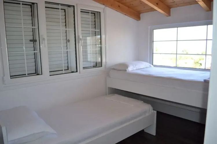Villa August Ksamil