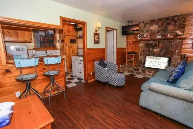 Cozy Loft Cottage