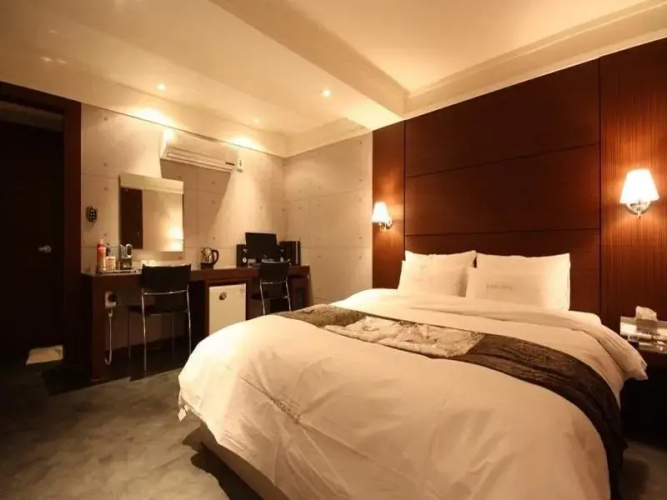 Jongno Abueson Hotel