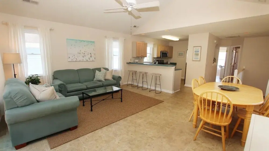 All Waves Dreaming 1037 - 4 Br Home