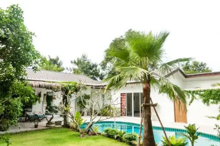 Blue Bird Guesthouse