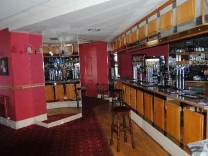Tadross Hotel