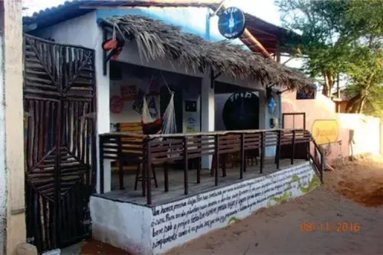 Trip Bar Hostel