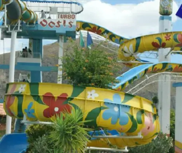 Oasis Hosteria