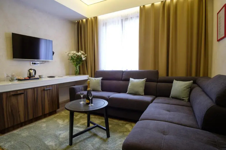 SL Industry Hotel