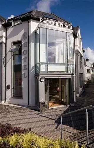 Patrick Punchs Hotel
