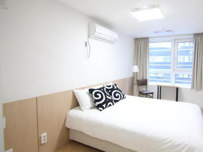 Oriental Modern Apartment 4