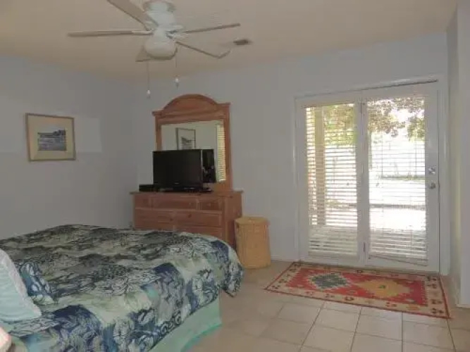 4 Hickory Lane