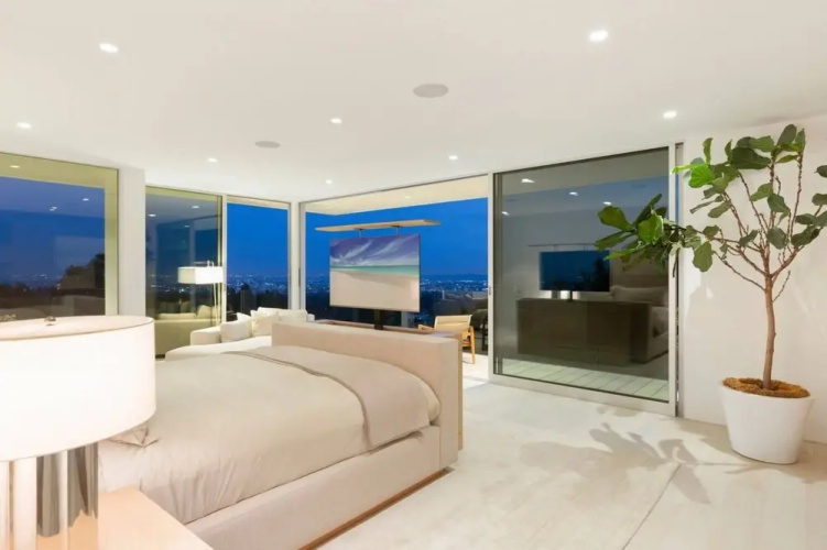 Contemporary Villa