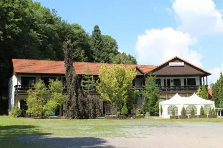 Motel Zur Festwiese