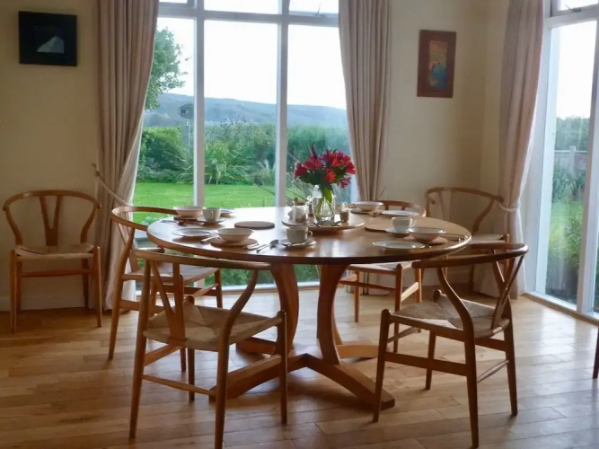 Awelon - Manorbier Bed and Breakfast