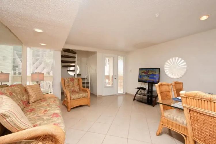 Bahia Mar Condominium 985