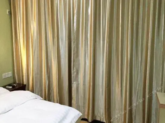 Minhang Zhixing Express Hotel