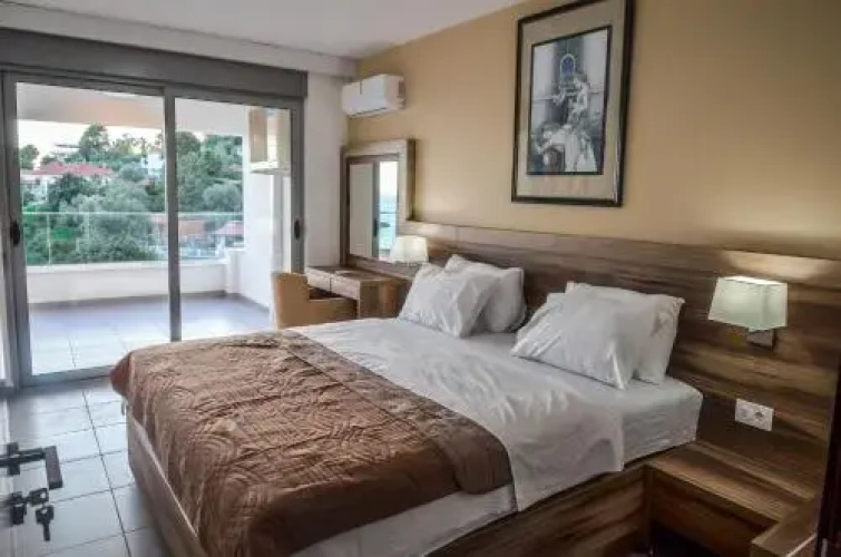 Hotel & Beach Club Mediterraneo Liman