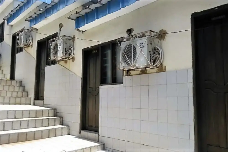 Hotel Irbaz