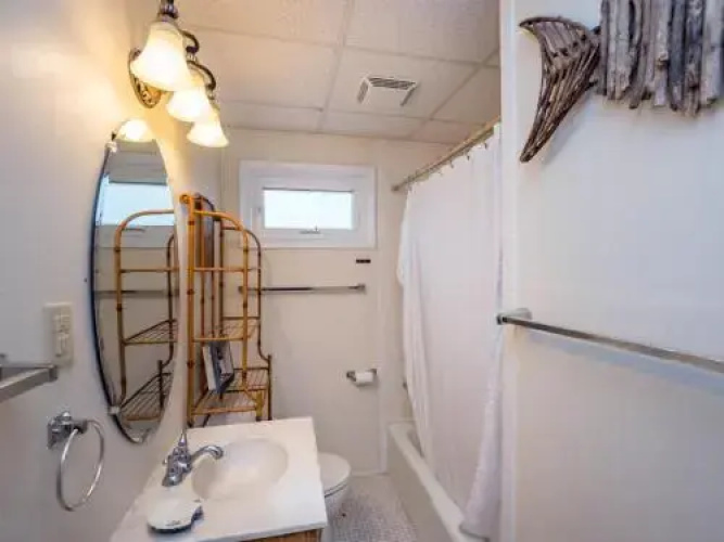 46th St Windjammer 303 2Br Condo