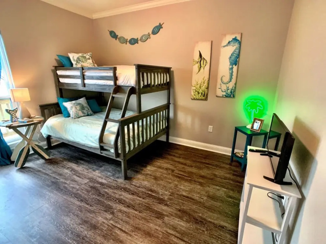 Sea Shift - 3 Br Home