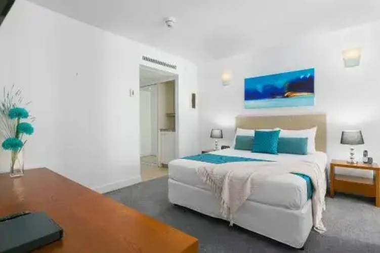 Palm Cove Beach Apartment