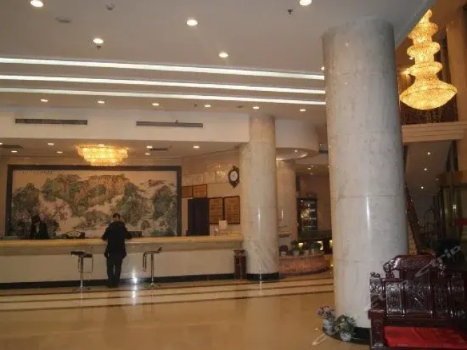 Huifeng Hotel