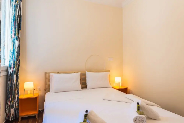 Bright Loft in Hilton Area