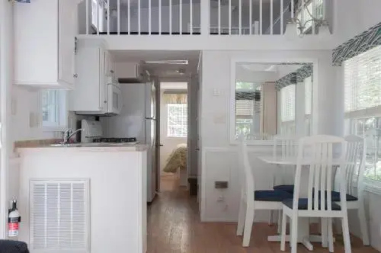 Sea Pines Loft Cottage 4