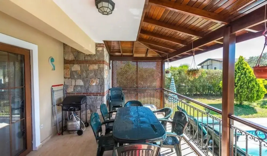 Villa Makri