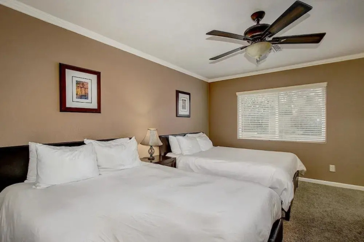 SLS Desert Tierra - FREE Heated Pool, Spa, Pool Table & More.