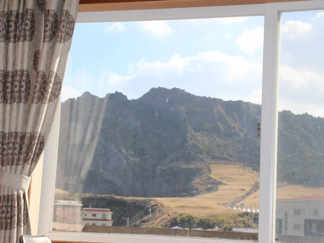 Ilchulbong Hotel